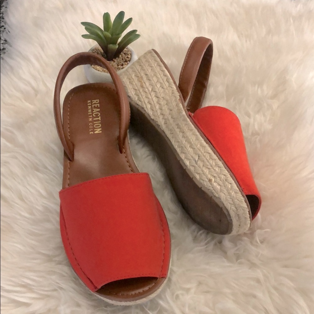 REACTION Kenneth Cole ESPADRILLE SANDALS 2” Heels Vegan coral orange EUC